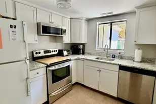 43 Folly Field Rd, Hilton Head, SC 29928 - Photo 5