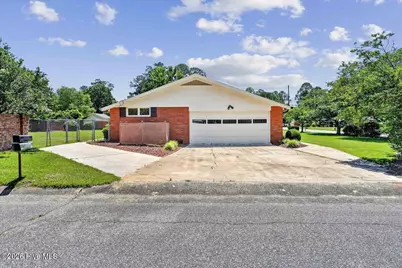 704 E Forest Hill Drive, Goldsboro, NC 27534 - Photo 5