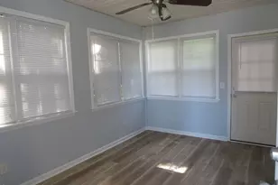 208 Stroud St, Emerald Isle, NC 28594 - Photo 5