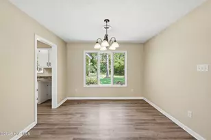 807 Clipper Ct, New Bern, NC 28560 - Photo 9
