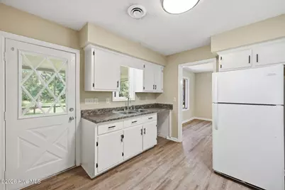 807 Clipper Court, New Bern, NC 28560 - Photo 13