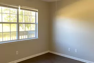 2009 River Dr, Greenville, NC 27858 - Photo 5