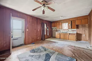 1502 Parker St, Kinston, NC 28501 - Photo 3