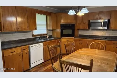 17 Moore Street, Andrews, NC 28901 - Photo 5