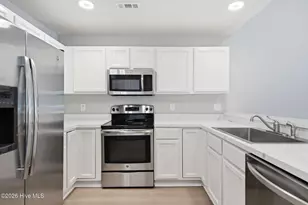9316 Long Putt Ct, Wilmington, NC 28412 - Photo 7
