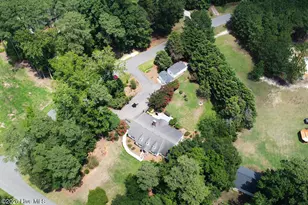 5137 Blackthorne Rd, Rocky Mount, NC 27803 - Photo 3