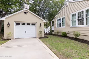 221 E Water St, Edenton, NC 27932 - Photo 3