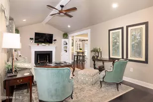 221 E Water St, Edenton, NC 27932 - Photo 7
