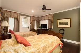 221 E Water St, Edenton, NC 27932 - Photo 21