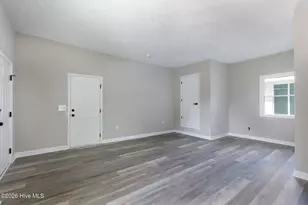 196 Country Club Rd, Whiteville, NC 28472 - Photo 11