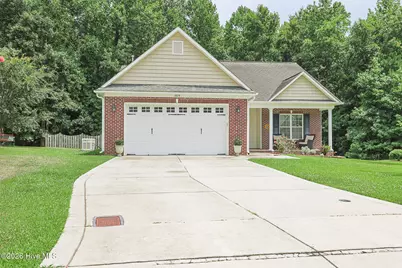 109 Foxberry Place, Jacksonville, NC 28540 - Photo 1