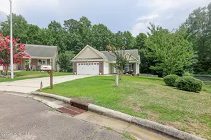 109 Foxberry Pl, Jacksonville, NC 28540 - Photo 3