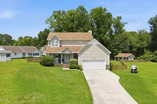 437 Foxhunt Ln, Havelock, NC 28532 - Photo 3