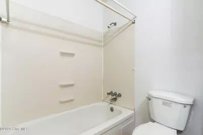 414 Thomas Drive, Jacksonville, NC 28546 - Photo 19