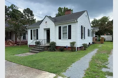 304 E Woodall Street, Smithfield, NC 27577 - Photo 1