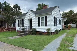 304 E Woodall St, Smithfield, NC 27577 - Photo 1
