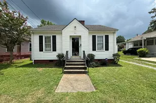 304 E Woodall St, Smithfield, NC 27577 - Photo 3