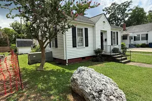 304 E Woodall St, Smithfield, NC 27577 - Photo 5