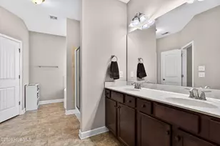 520 New Hanover Trl, Jacksonville, NC 28546 - Photo 23