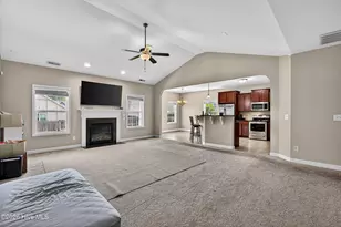 520 New Hanover Trl, Jacksonville, NC 28546 - Photo 13