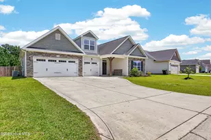 520 New Hanover Trl, Jacksonville, NC 28546 - Photo 3