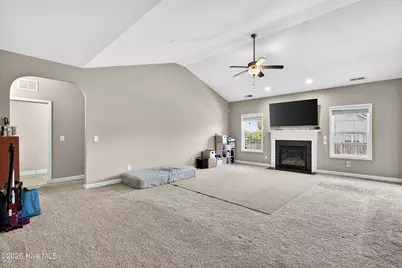 520 New Hanover Trail, Jacksonville, NC 28546 - Photo 9