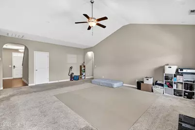 520 New Hanover Trail, Jacksonville, NC 28546 - Photo 11