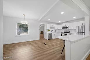 212 Wood Dale Dr, Wilmington, NC 28403 - Photo 5
