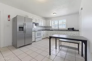 2212 E 7th St, Lumberton, NC 28358 - Photo 11