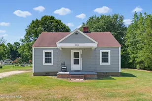 2212 E 7th St, Lumberton, NC 28358 - Photo 1