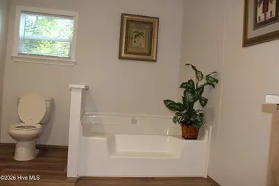 110 Denise Drive, Jacksonville, NC 28540 - Photo 17