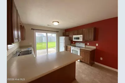 329 Rose Bud Lane, Holly Ridge, NC 28445 - Photo 5