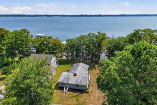 113 Clinton Dr, Elizabethtown, NC 28337 - Photo 1