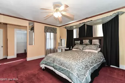 606 W Colonial Avenue, Elizabeth City, NC 27909 - Photo 19