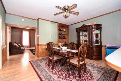 606 W Colonial Avenue, Elizabeth City, NC 27909 - Photo 9