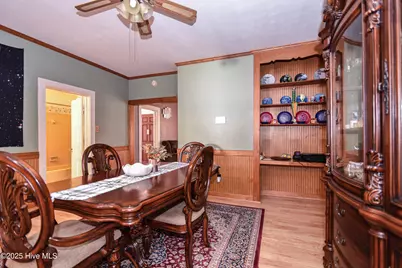 606 W Colonial Avenue, Elizabeth City, NC 27909 - Photo 9