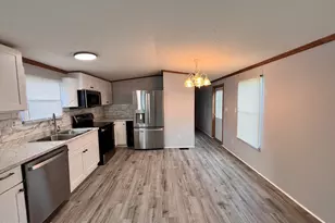 135 Heart Pine Ln, Newton Grove, NC 28366 - Photo 3