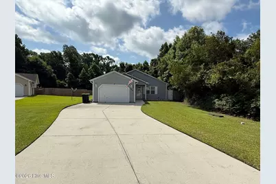 301 Top Knot Road, Hubert, NC 28539 - Photo 1