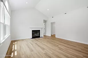 1040 Southbriar Dr, Rocky Mount, NC 27804 - Photo 7