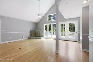 209 E Palmer Dr, New Bern, NC 28560 - Photo 9