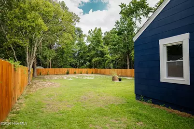 303 Stratford Road, Jacksonville, NC 28540 - Photo 19