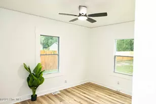 303 Stratford Rd, Jacksonville, NC 28540 - Photo 11