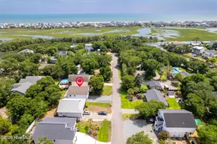 112 SW 13th St, Oak Island, NC 28465 - Photo 3