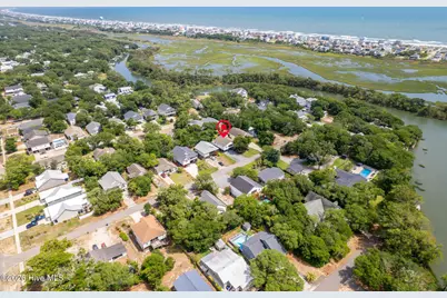 112 SW 13th Street, Oak Island, NC 28465 - Photo 7