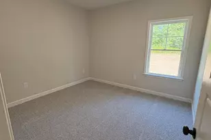 3782 Chatsworth Dr, La Grange, NC 28551 - Photo 7