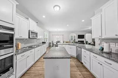 178 Mayfield Court, Whispering Pines, NC 28327 - Photo 11