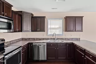 132 Prelude Dr, Richlands, NC 28574 - Photo 13