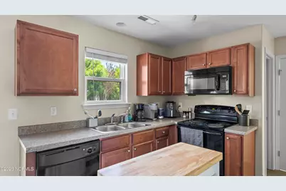 116 Sages Ridge Drive, Holly Ridge, NC 28445 - Photo 11