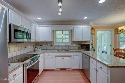 306 Taliaferro Lane, New Bern, NC 28560 - Photo 13
