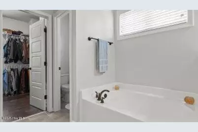 203 Holmes Point Court, Jacksonville, NC 28546 - Photo 37